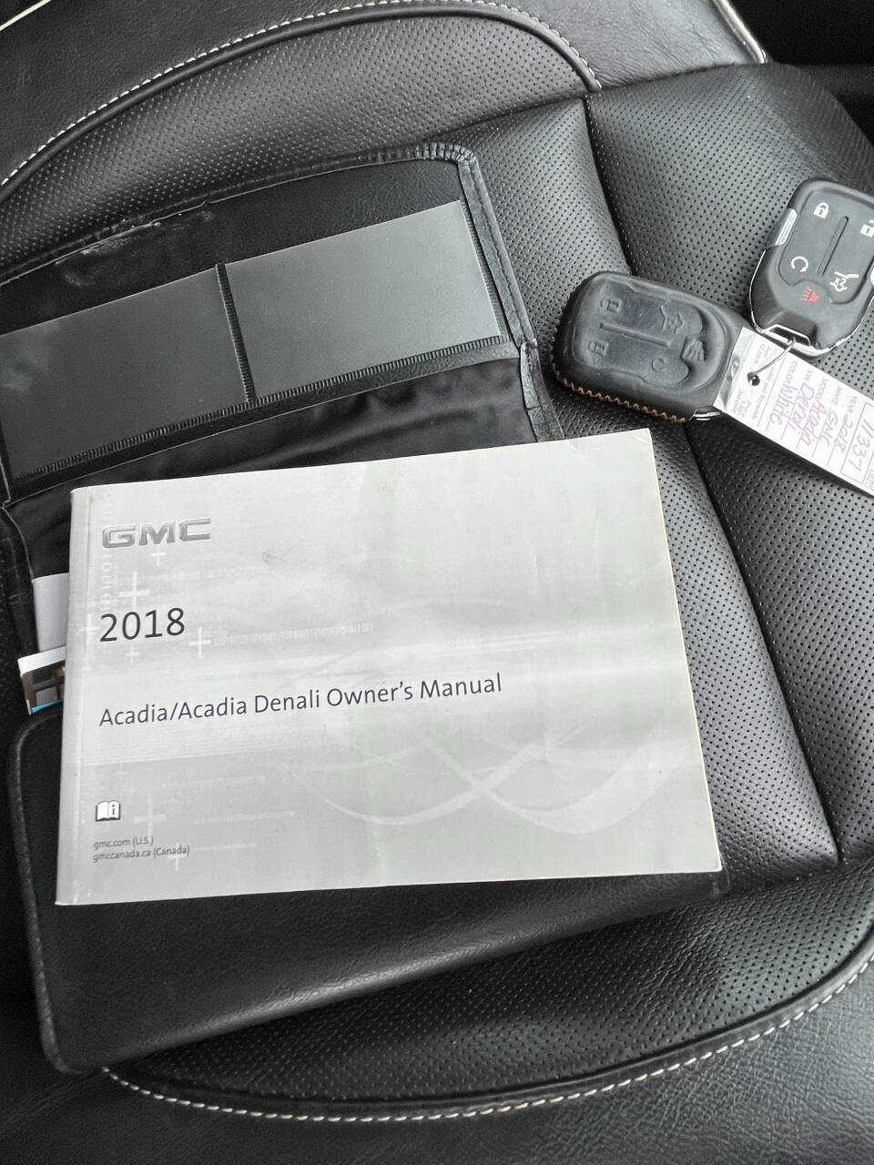 Used 2018 GMC Acadia Denali w/ LPO, Cargo Package image 29