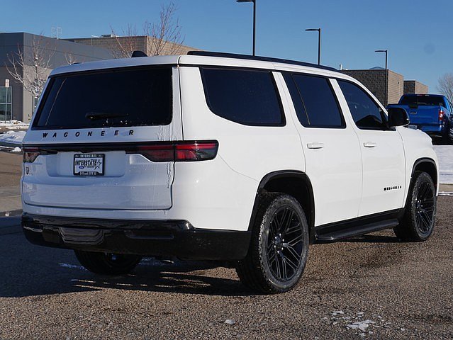 Used 2024 Jeep Wagoneer Series II image 5