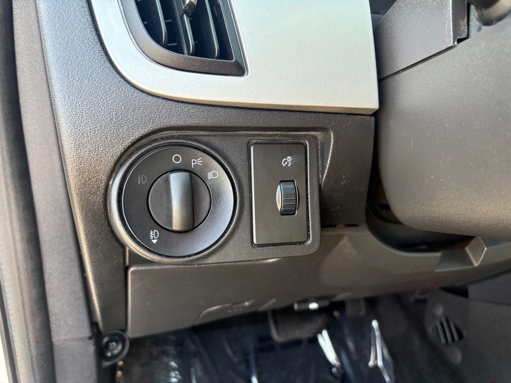 Used 2009 Ford Focus SEL FWD image 17