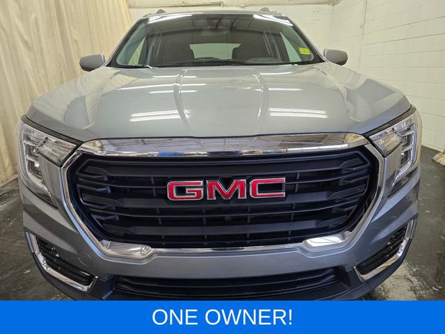 Used 2023 GMC Terrain SLE w/ Driver Convenience Package video 3
