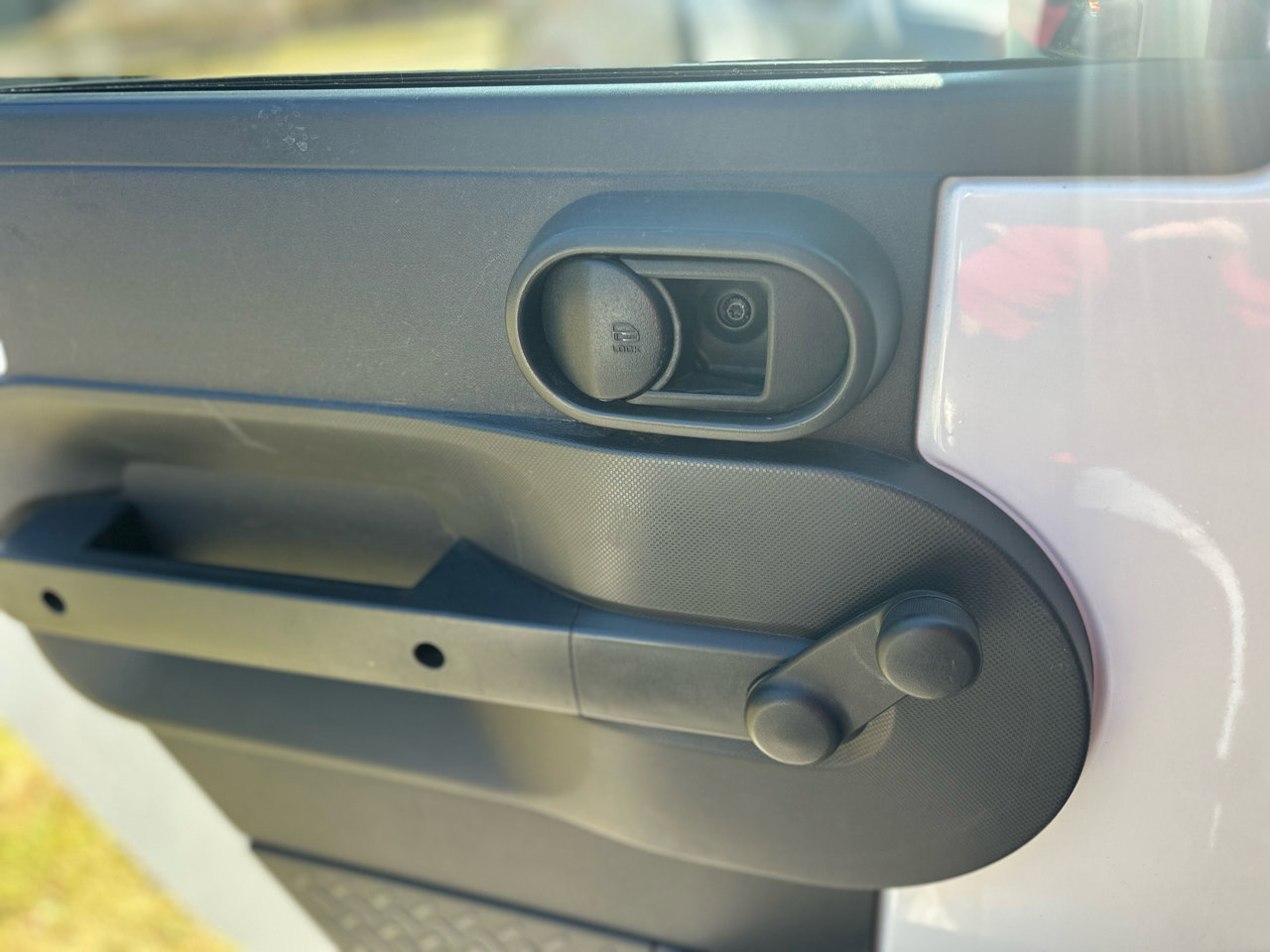 Used 2018 Jeep Wrangler Unlimited Sport image 13