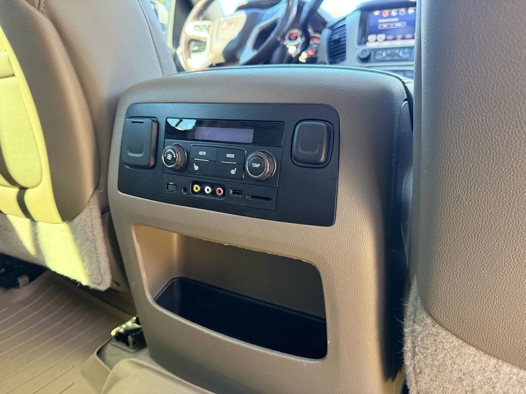 Used 2016 GMC Yukon SLT w/ Open Road Package image 40