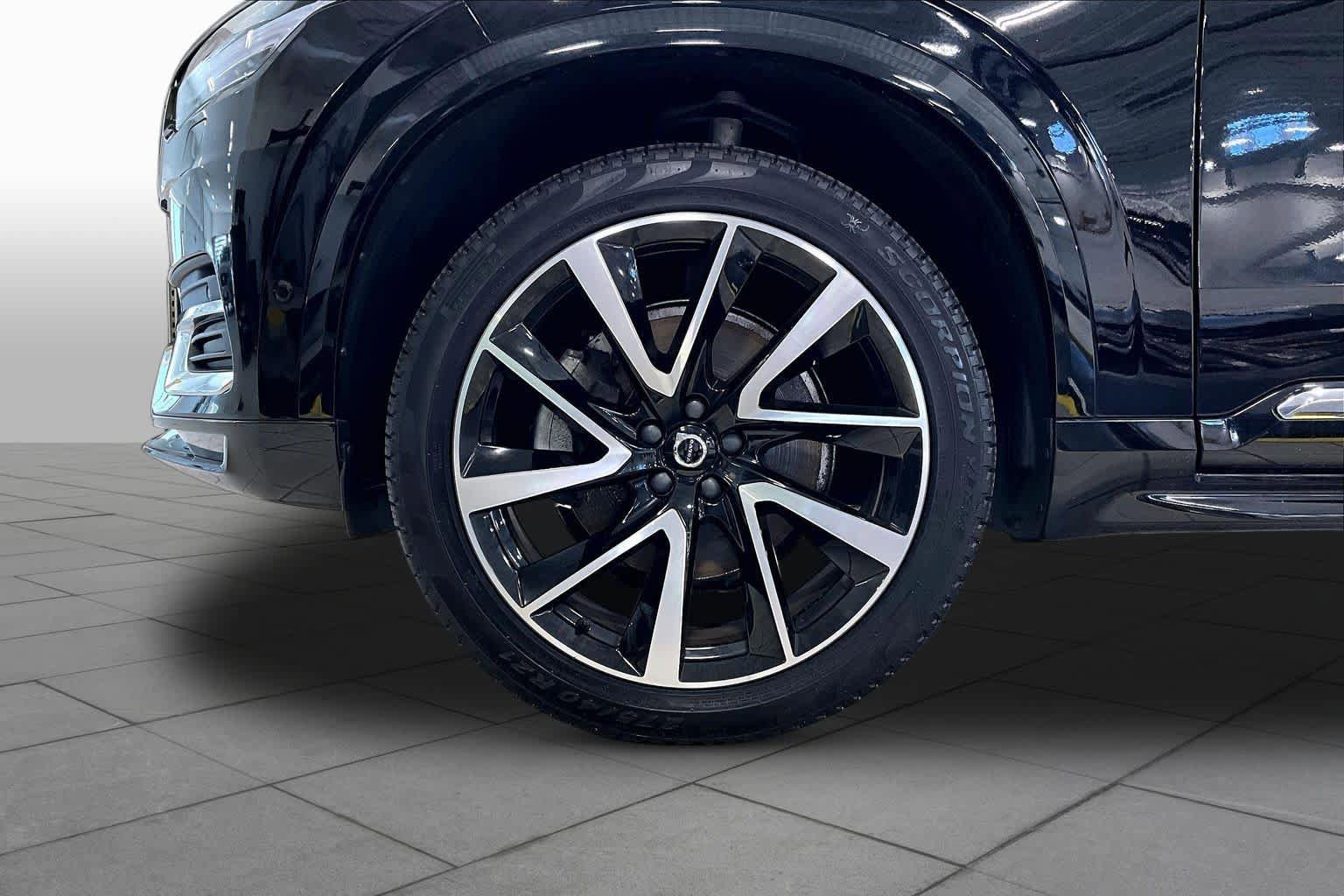 Certified 2023 Volvo XC90 B6 Plus w/ Protection Package Premier AWD/4WD image 11