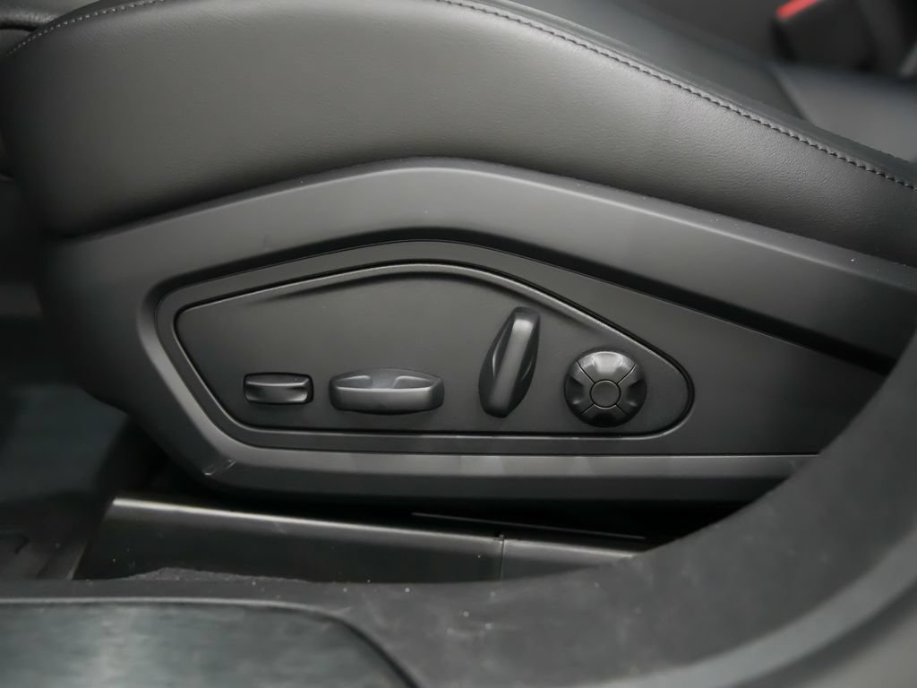 New 2026 Porsche Taycan AWD/4WD image 25