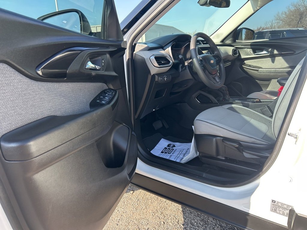 Used 2022 Chevrolet TrailBlazer LS image 9
