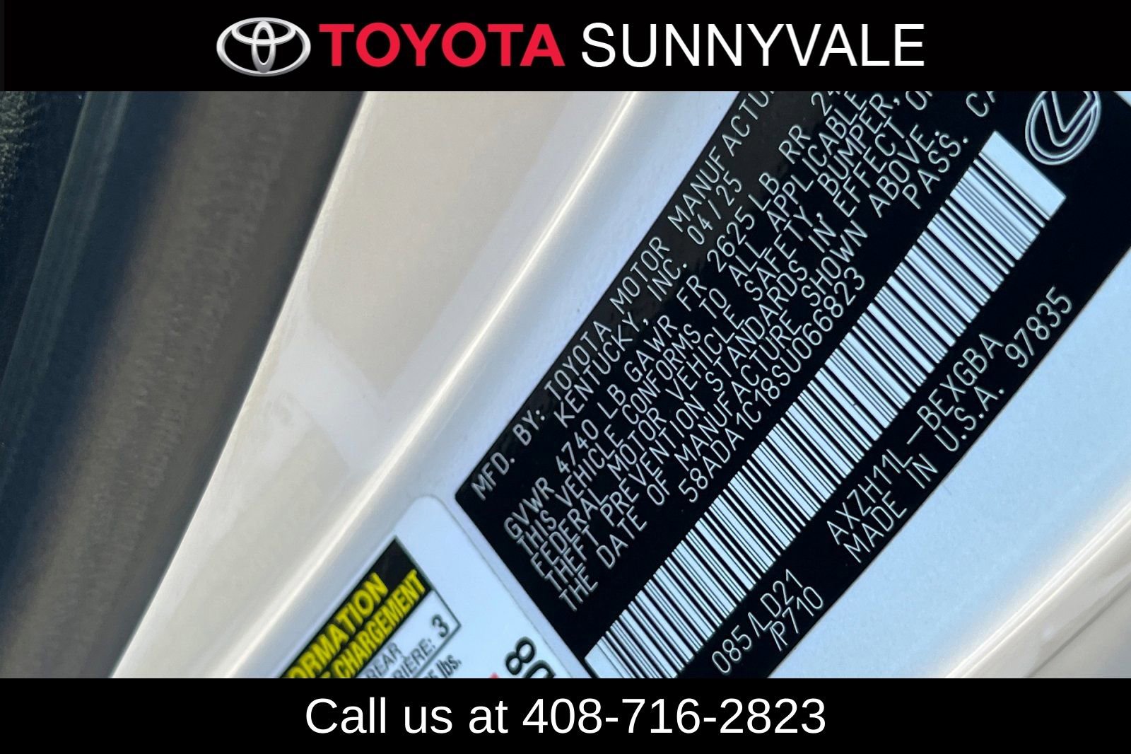 Used 2025 Lexus ES 300h w/ Premium Package image 29