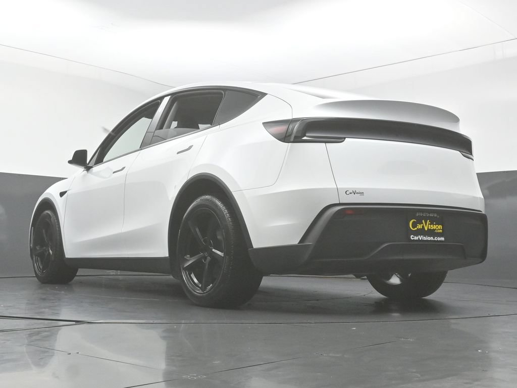Used 2026 Tesla Model Y AWD image 43