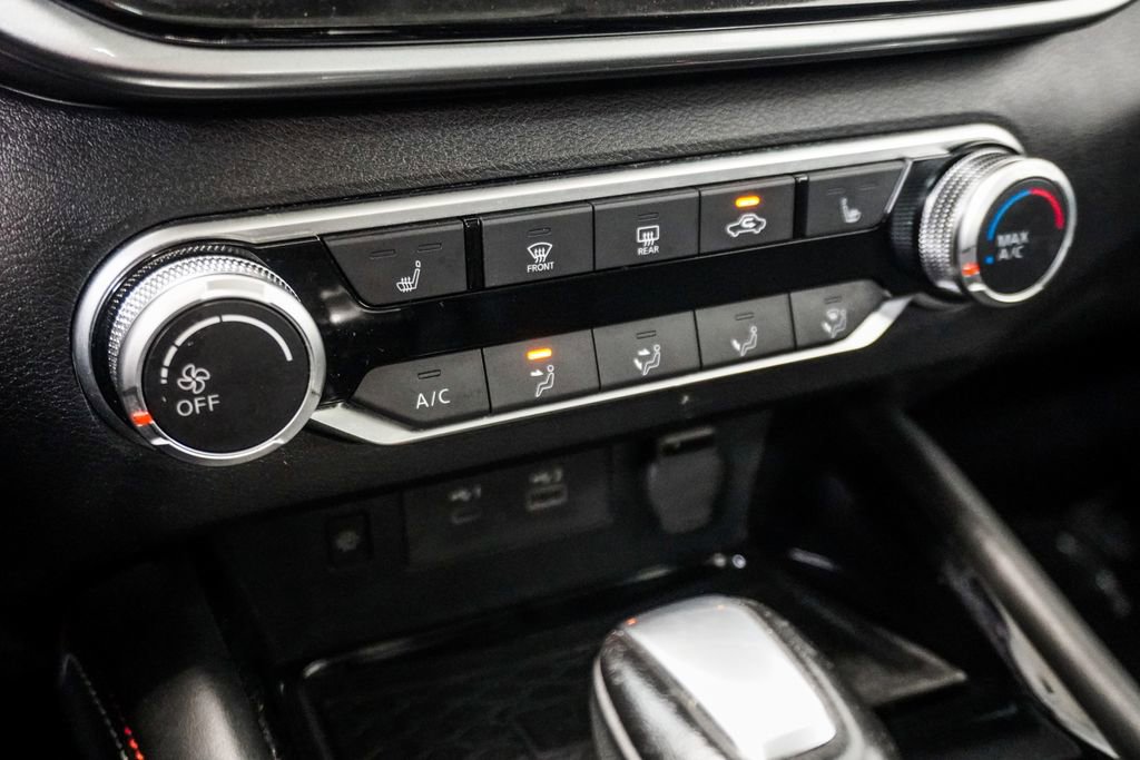 Used 2024 Nissan Altima 2.5 SR w/ SR Premium Package image 27