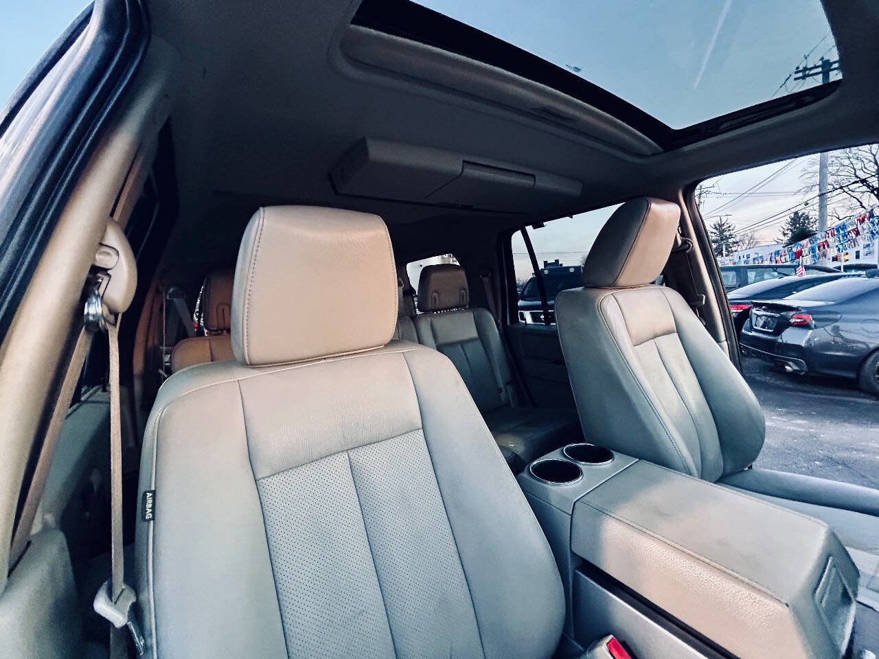 Used 2009 Ford Expedition Limited image 38