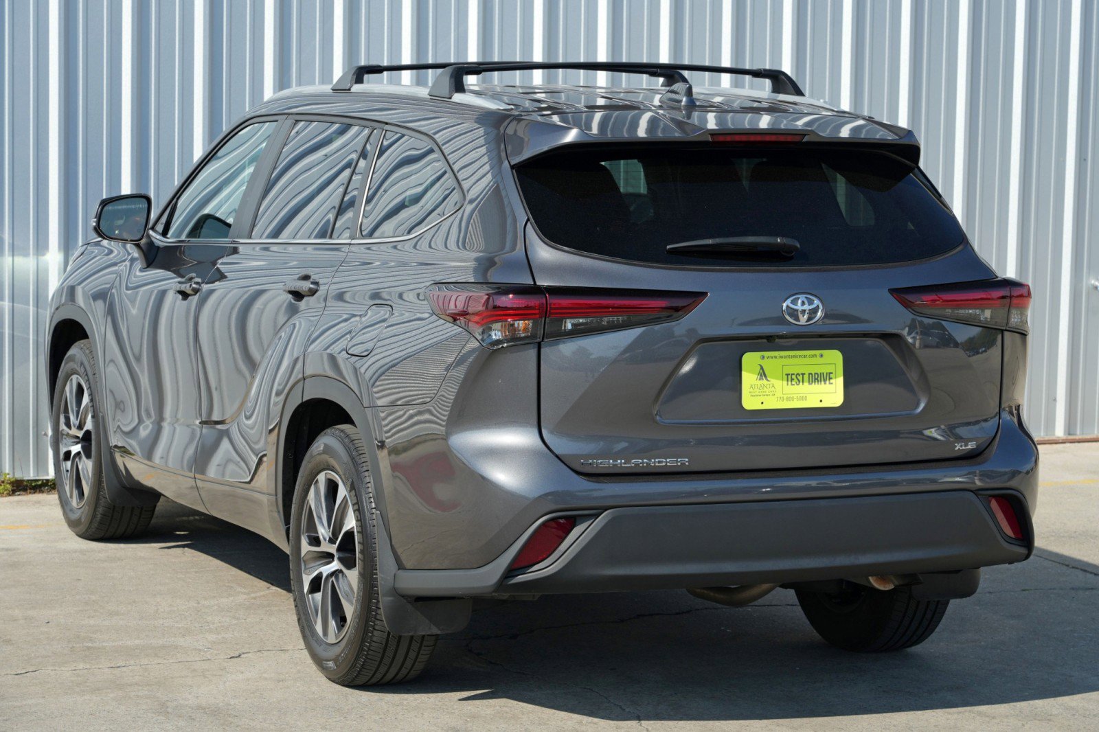 Used 2024 Toyota Highlander XLE image 50
