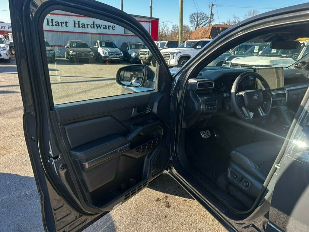 Used 2025 Toyota 4Runner TRD Sport image 13