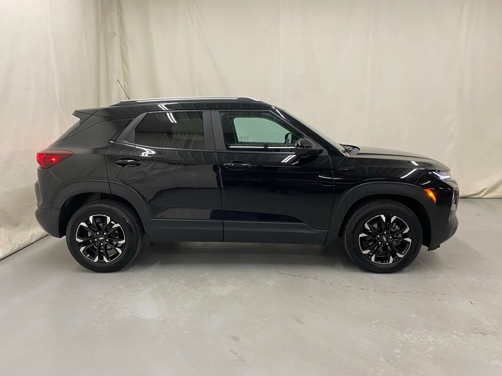 Used 2023 Chevrolet TrailBlazer LT FWD image 9