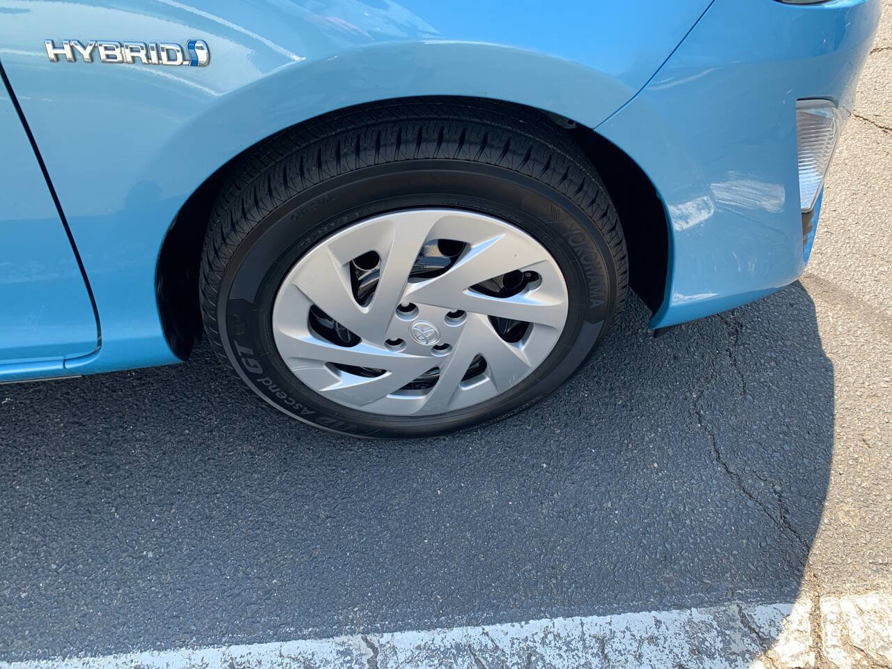 Used 2016 Toyota Prius C Two image 10