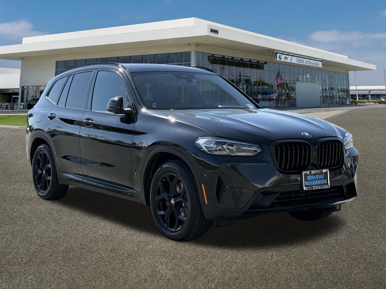 Used 2023 BMW X3 sDrive30i w/ Premium Package image 2
