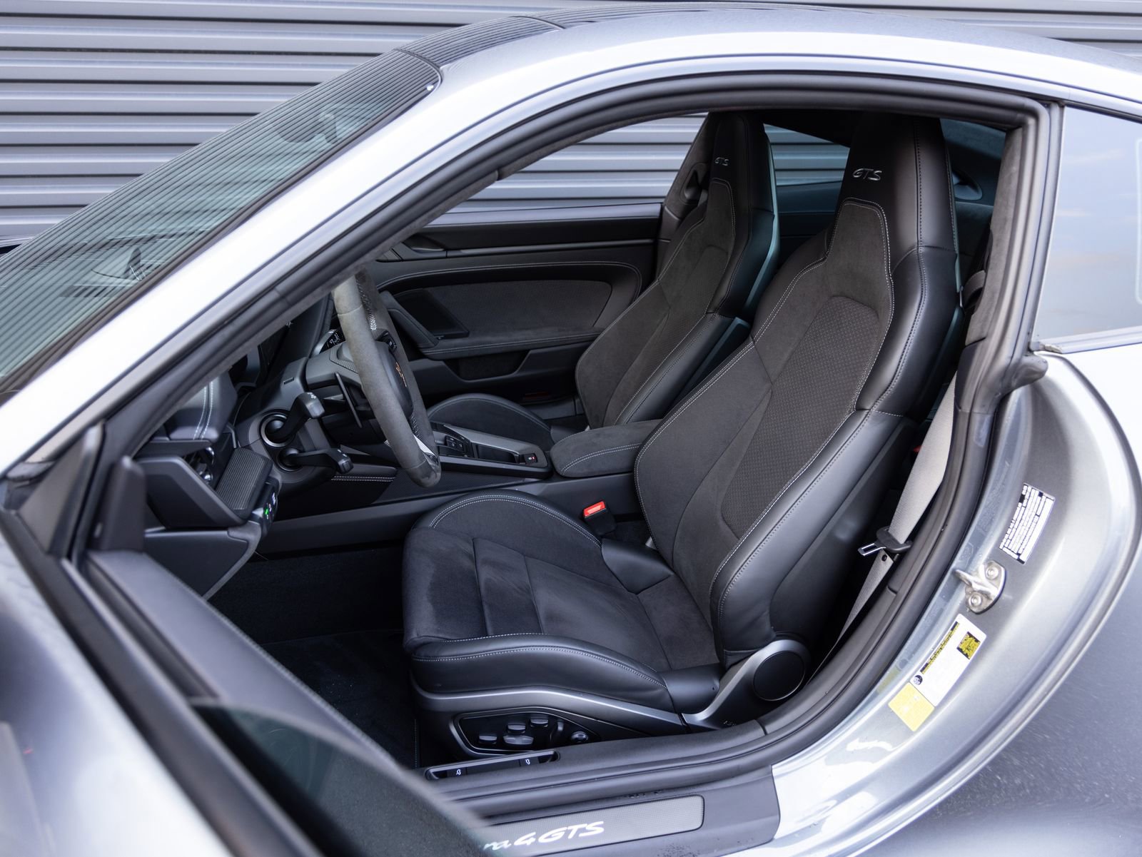 Used 2025 Porsche 911 Carrera 4 GTS image 5