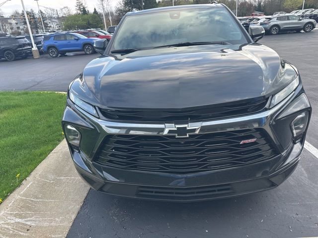 Used 2023 Chevrolet Blazer RS w/ Driver Confidence II Package AWD/4WD image 7