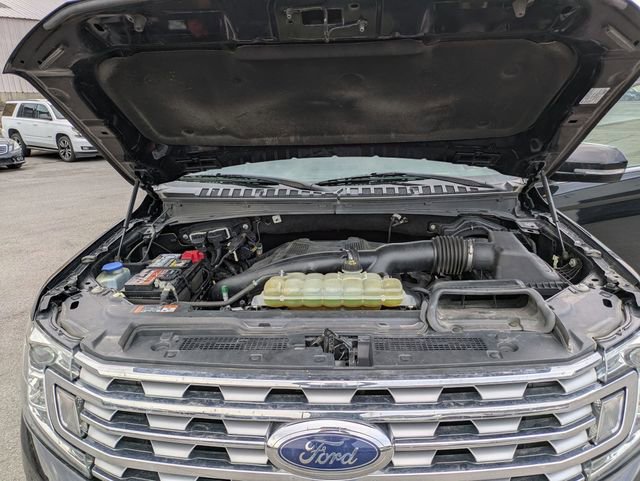 Used 2018 Ford Expedition Limited w/ Equipment Group 301A image 25