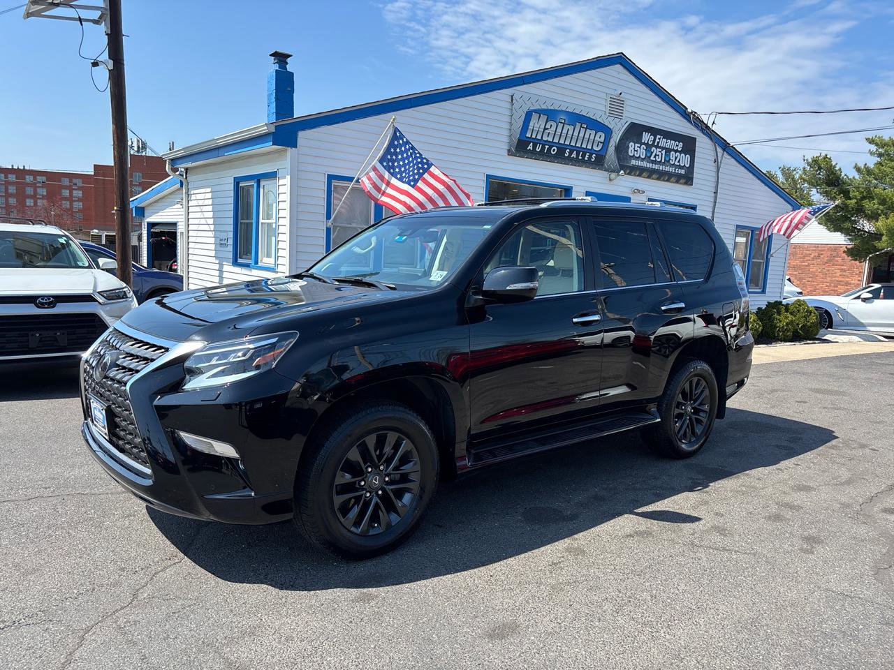 Used 2023 Lexus GX 460 Premium w/ Premium Plus Package image 2