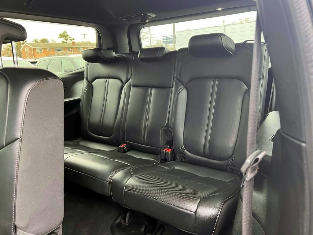 Used 2022 Jeep Wagoneer Series I w/ Convenience Group I AWD/4WD image 16