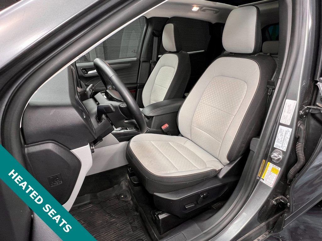 Used 2025 Ford Escape Active w/ Active Premium Tech Pack image 3