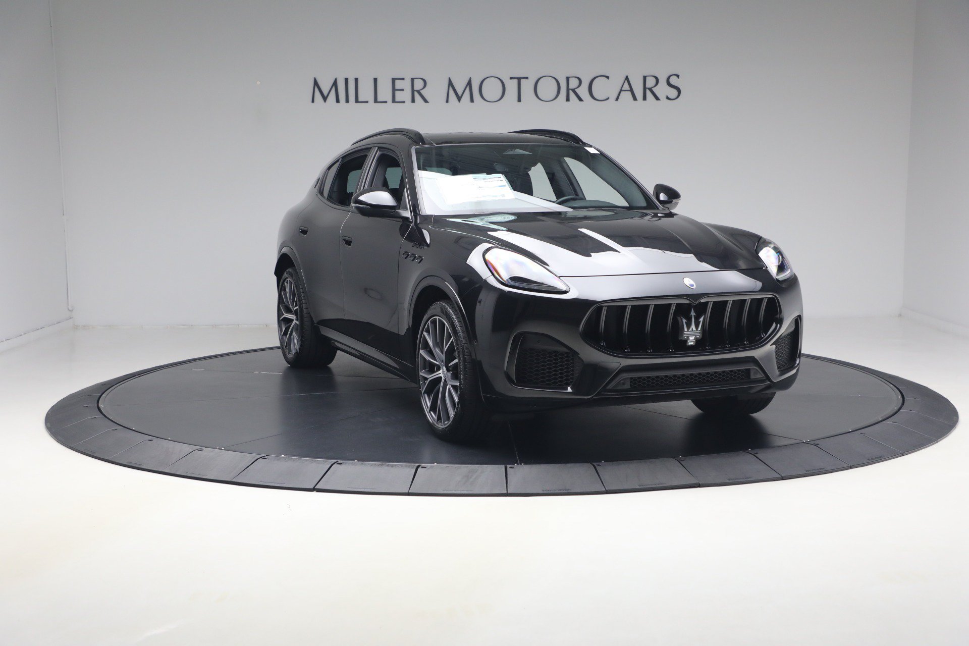 Certified 2023 Maserati Grecale Modena AWD/4WD image 11