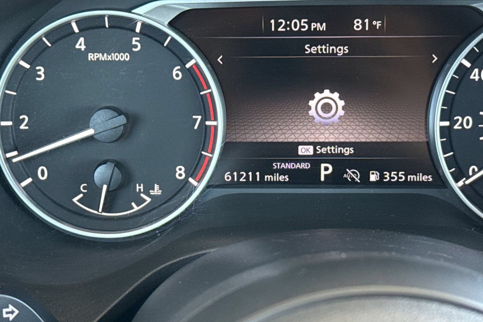 Used 2024 Nissan Rogue S FWD image 32
