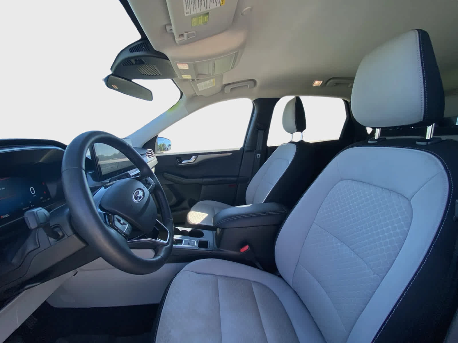 Used 2023 Ford Escape Active w/ Tech Pack #2 AWD/4WD image 12