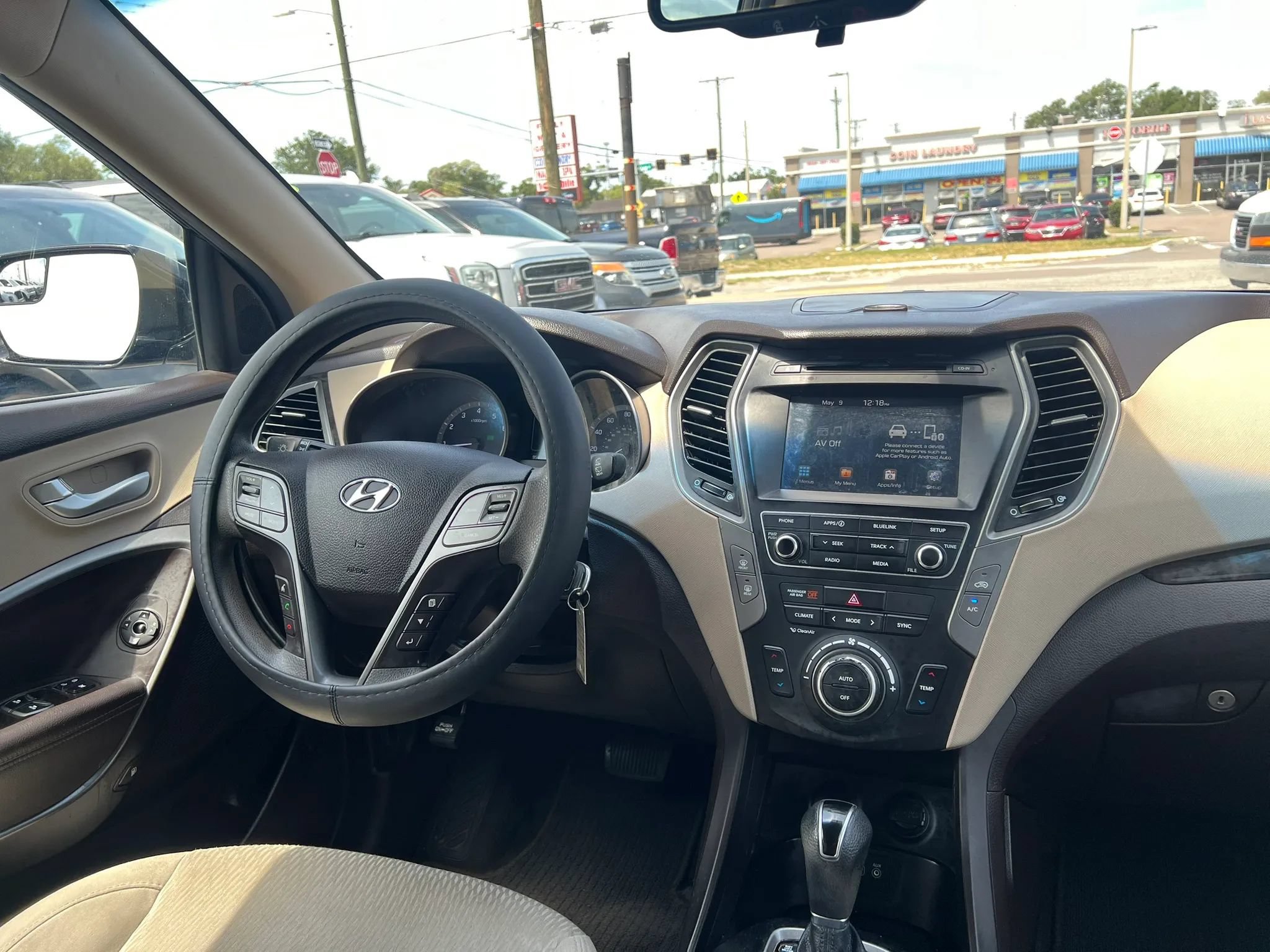 Used 2017 Hyundai Santa Fe Sport FWD image 14