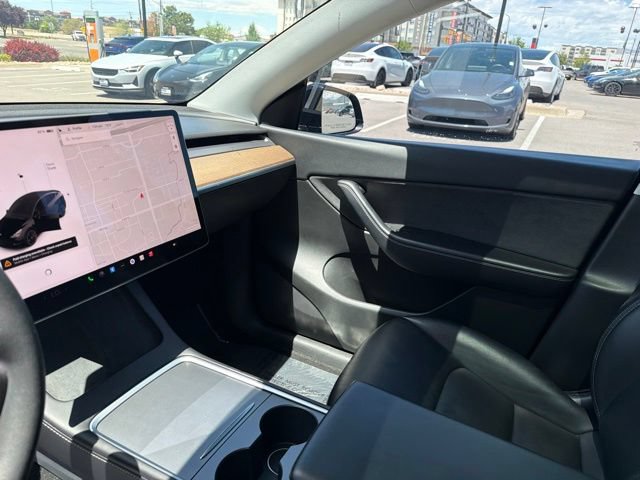 Used 2022 Tesla Model Y Performance AWD/4WD image 24