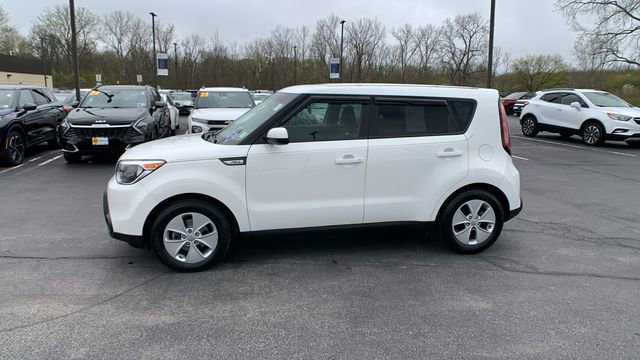 Used 2016 Kia Soul FWD image 2
