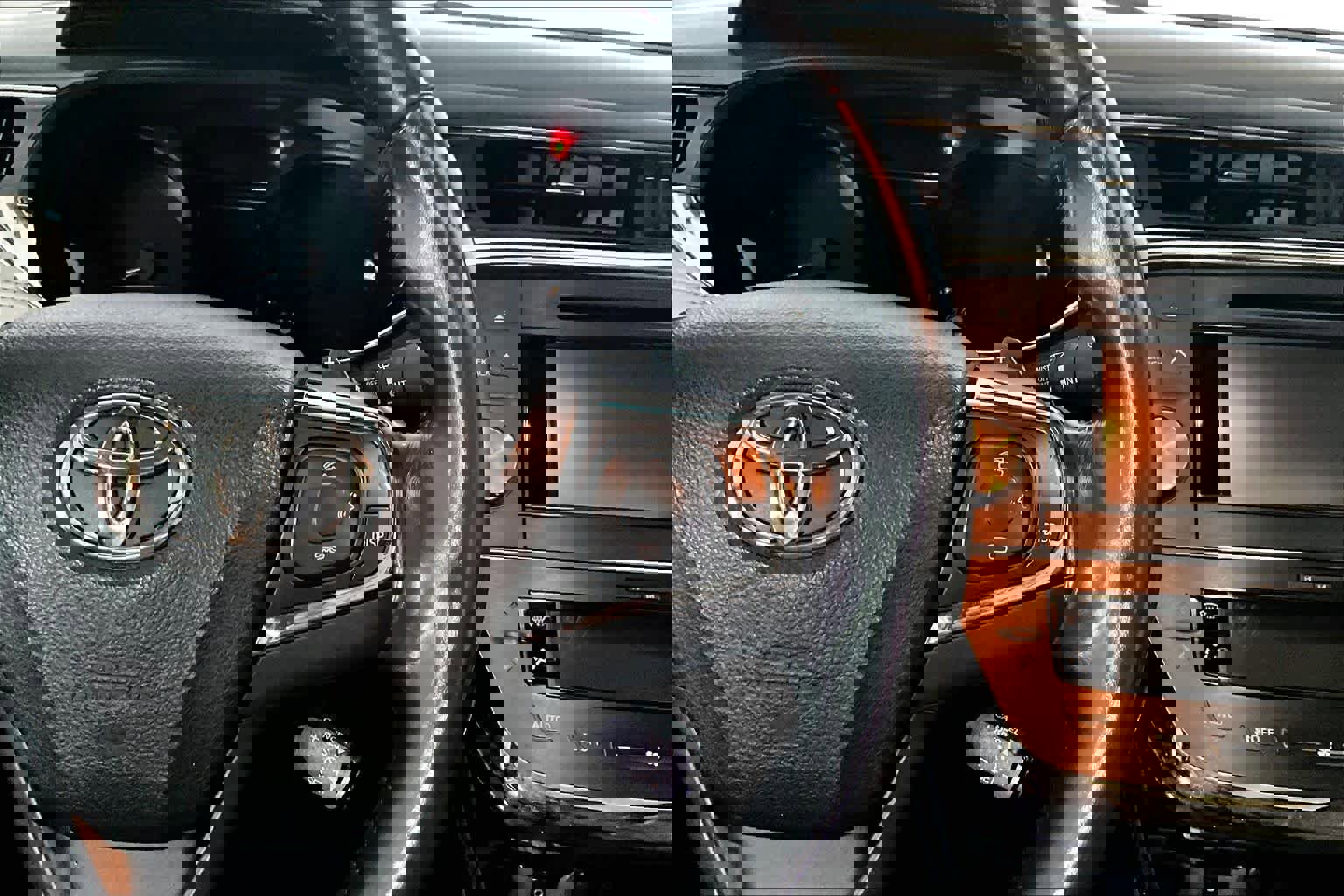 Used 2013 Toyota Avalon XLE Touring image 25