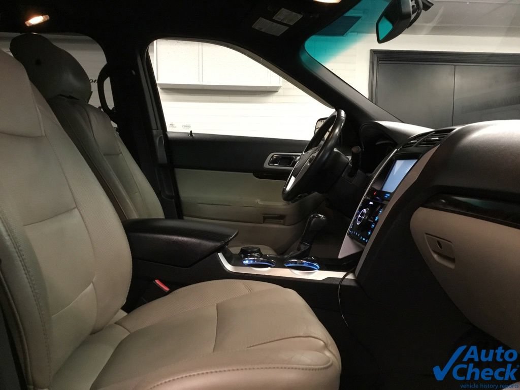Used 2011 Ford Explorer Limited w/ 301A Rapid Spec Order Code AWD/4WD image 24