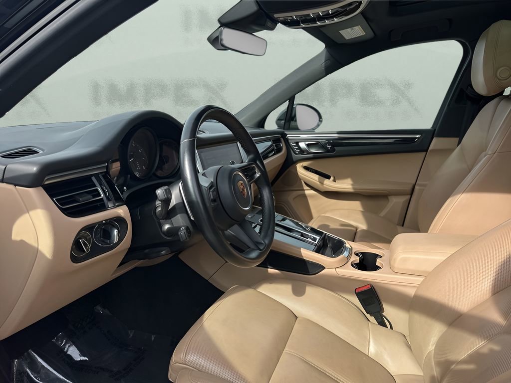 Used 2022 Porsche Macan image 9