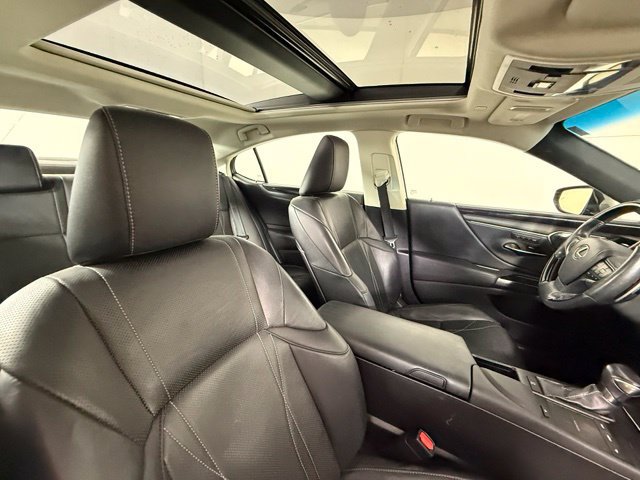 Used 2019 Lexus ES 350 w/ Accessory Package FWD image 29
