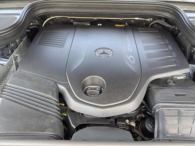 New 2025 Mercedes-Benz GLS 450 4MATIC image 16