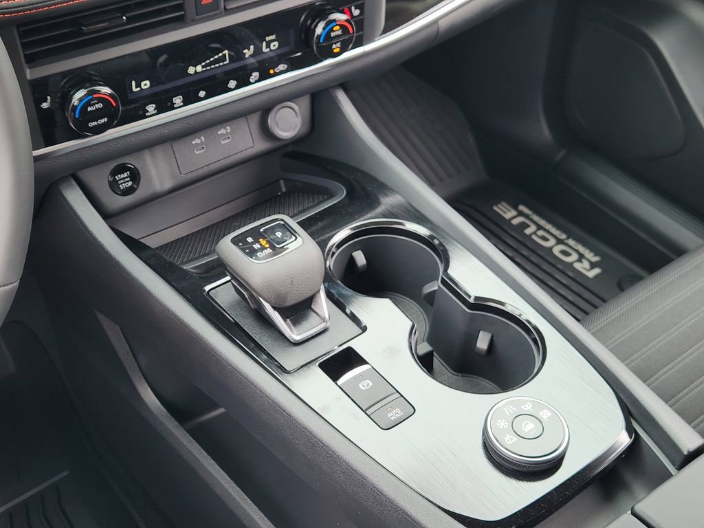 New 2026 Nissan Rogue SV AWD/4WD image 16