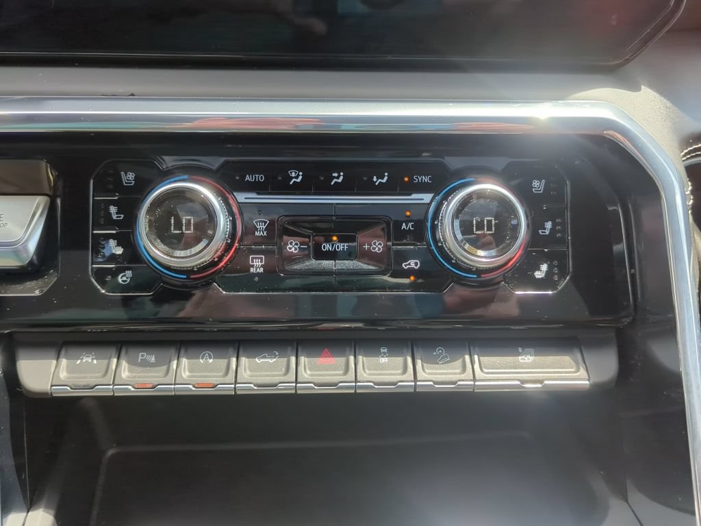 Certified 2023 GMC Sierra 1500 Denali Ultimate AWD/4WD image 29