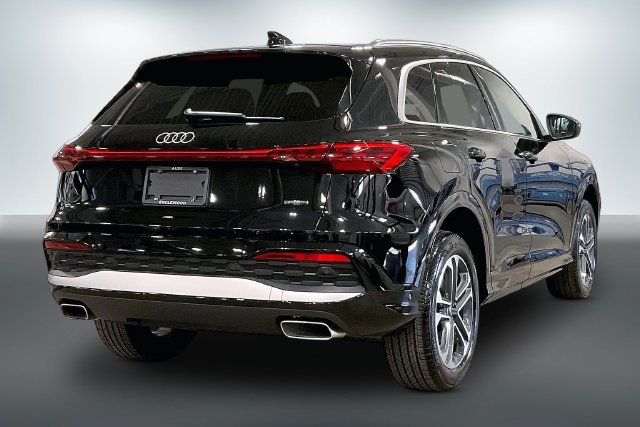 Certified 2025 Audi Q5 Premium Plus w/ Premium Plus AWD/4WD image 13