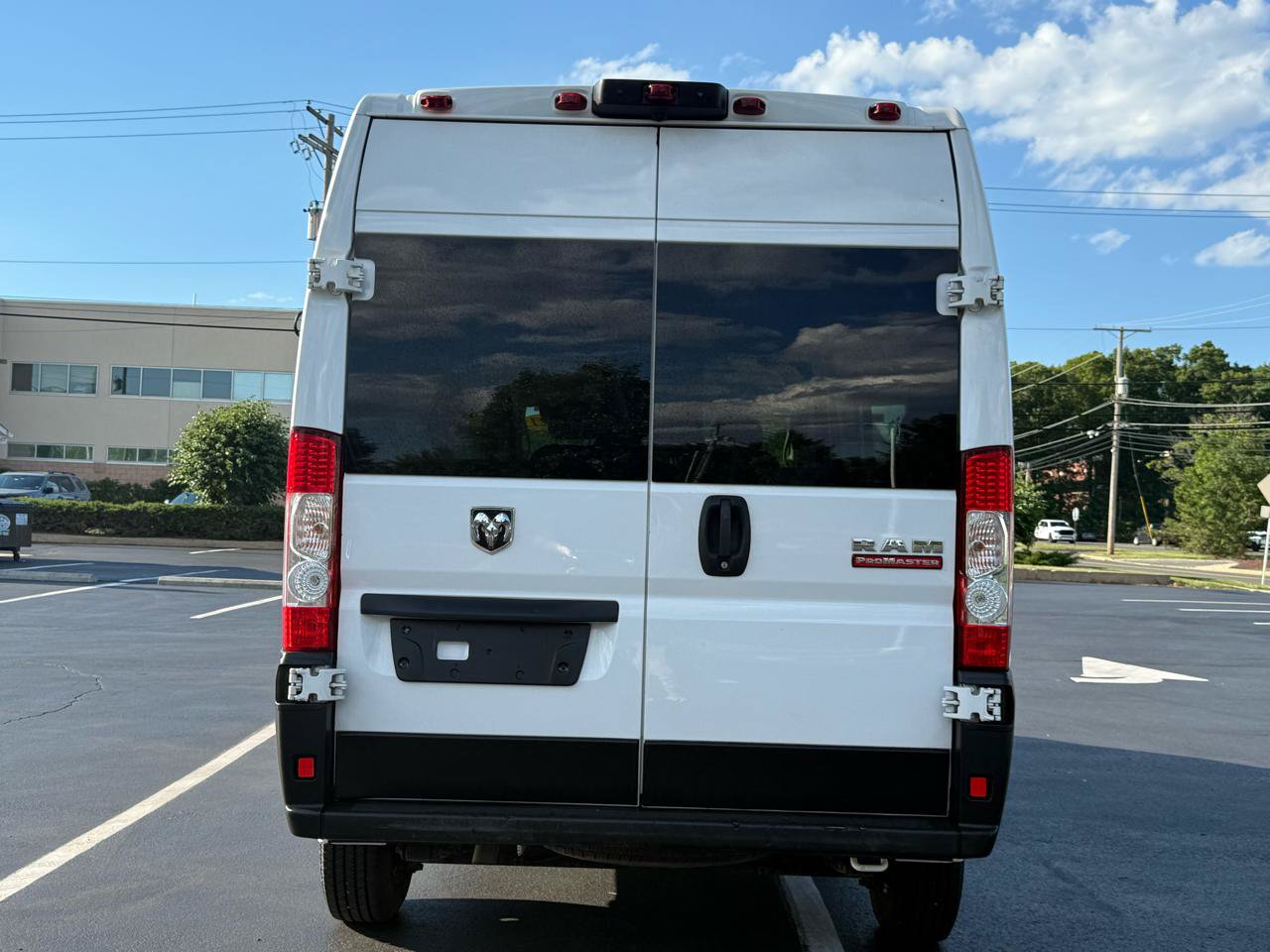 Used 2021 RAM ProMaster 2500 FWD image 5
