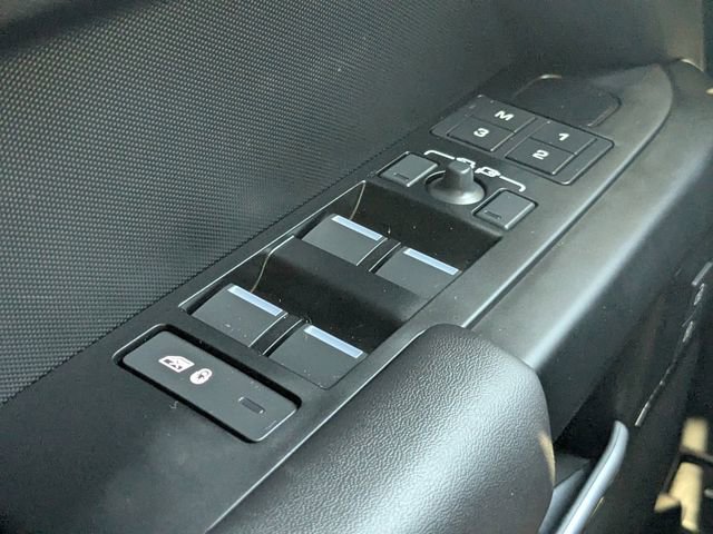 Used 2025 Land Rover Defender 130 S AWD/4WD image 28