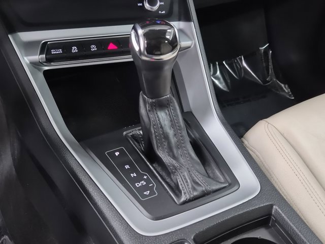 Used 2019 Audi Q3 2.0T Premium image 35