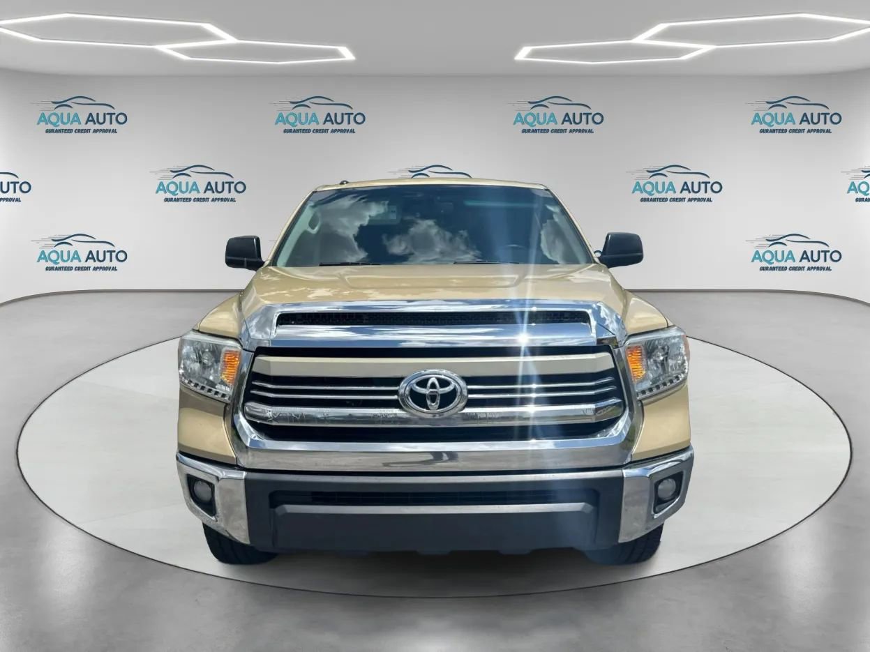 Used 2017 Toyota Tundra SR5 w/ SR5 Upgrade Package RWD image 2
