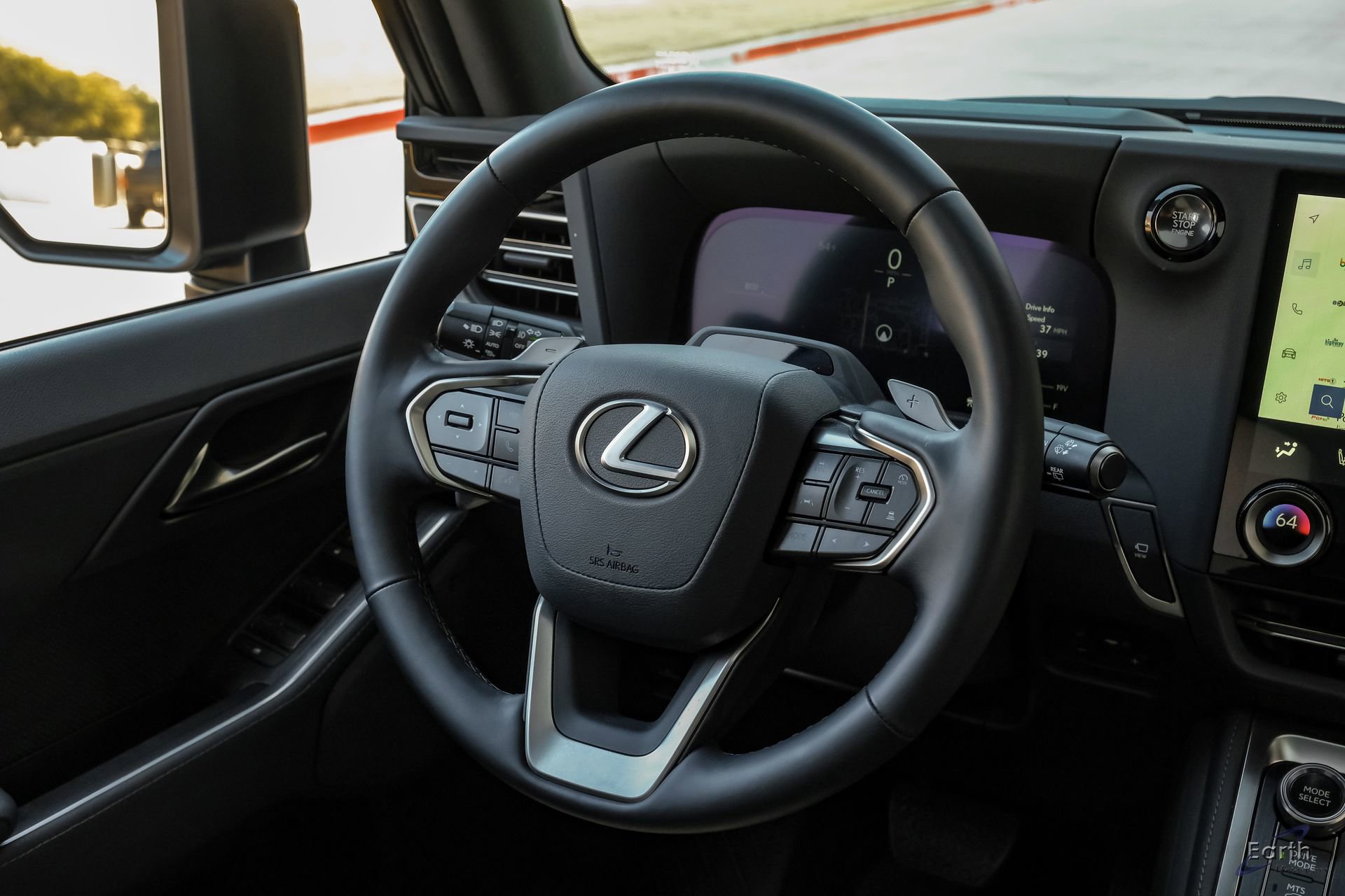 Used 2025 Lexus GX 550 w/ Accessory Package (CT) image 58