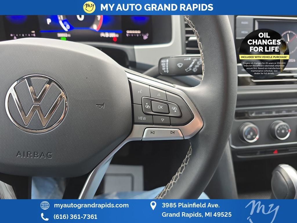 Used 2023 Volkswagen Atlas Cross Sport SE image 16