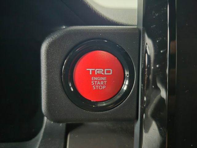 Certified 2024 Toyota Tacoma TRD Off-Road AWD/4WD image 23