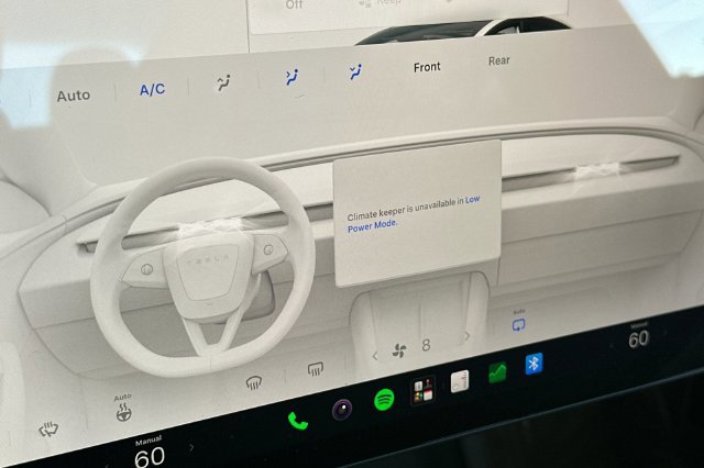 Used 2024 Tesla Model 3 Standard Range RWD image 23