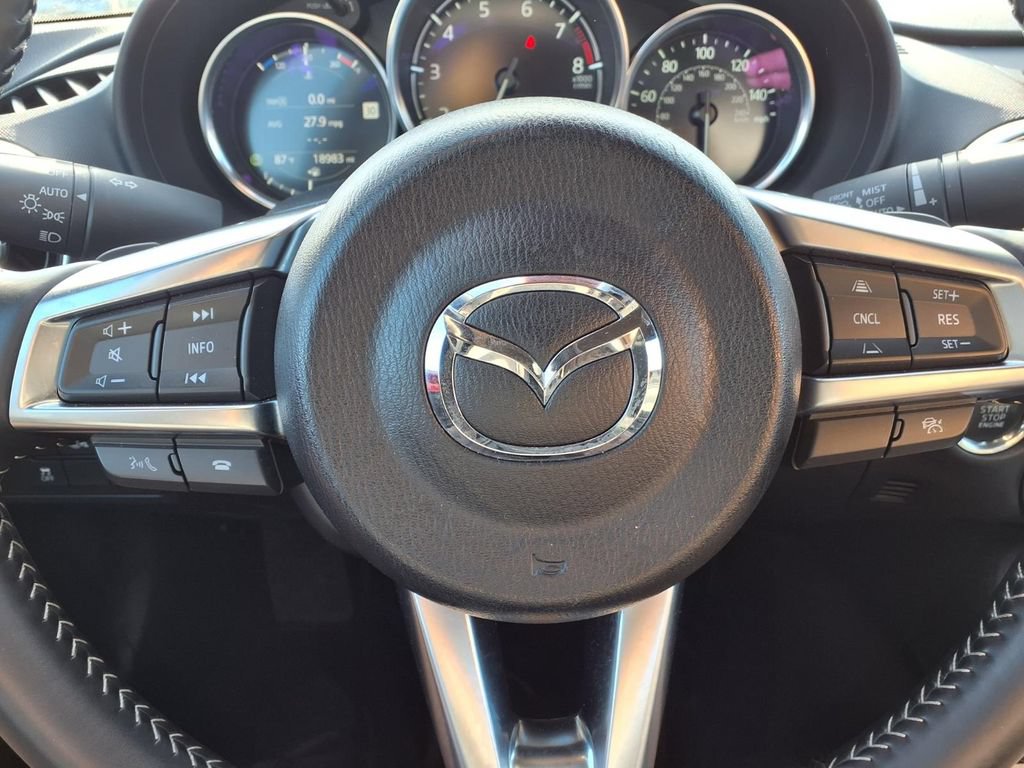 Used 2025 MAZDA MX-5 Miata RF Grand Touring RWD image 17
