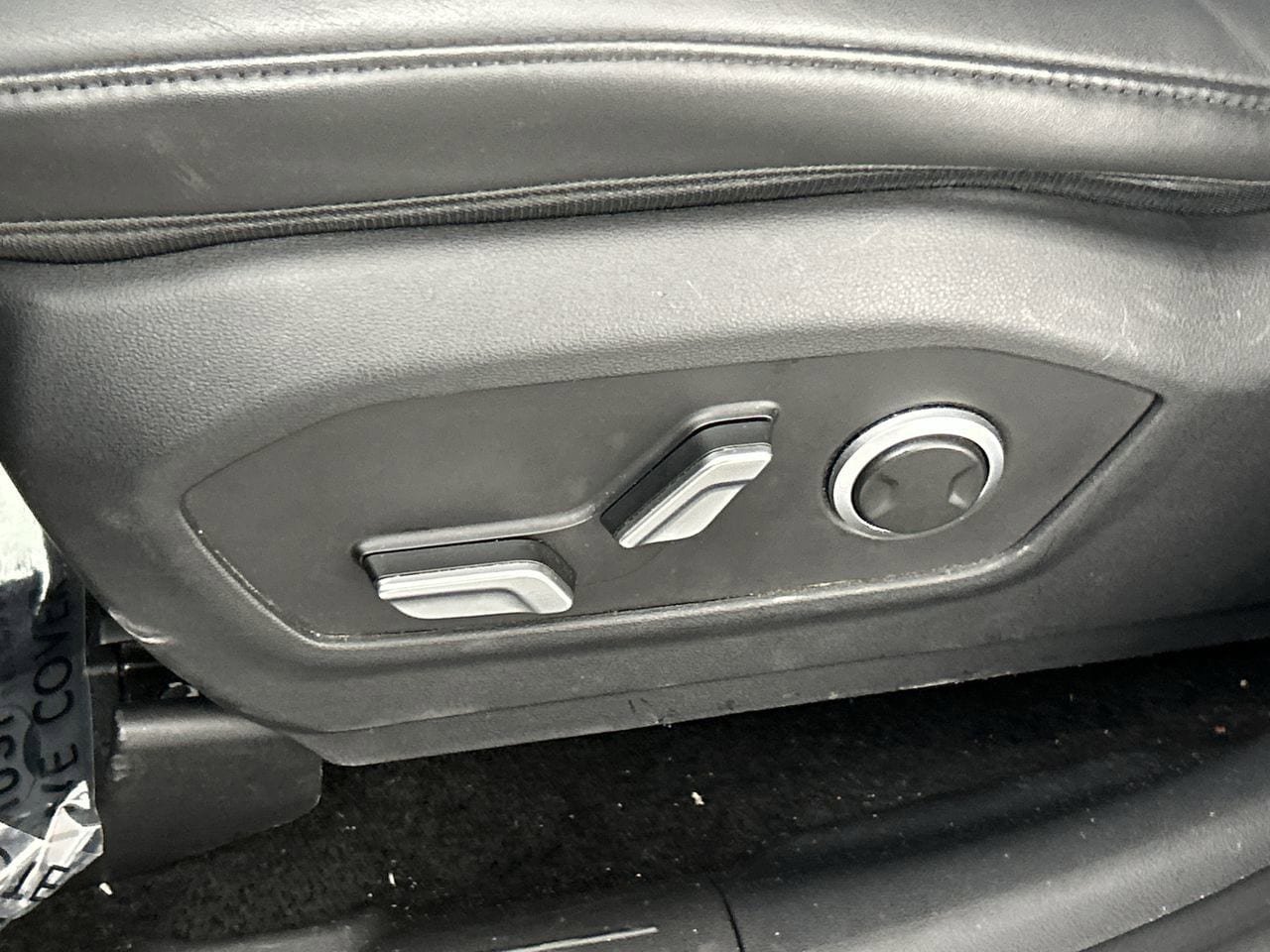 Used 2025 Hyundai Santa Fe SEL FWD image 19
