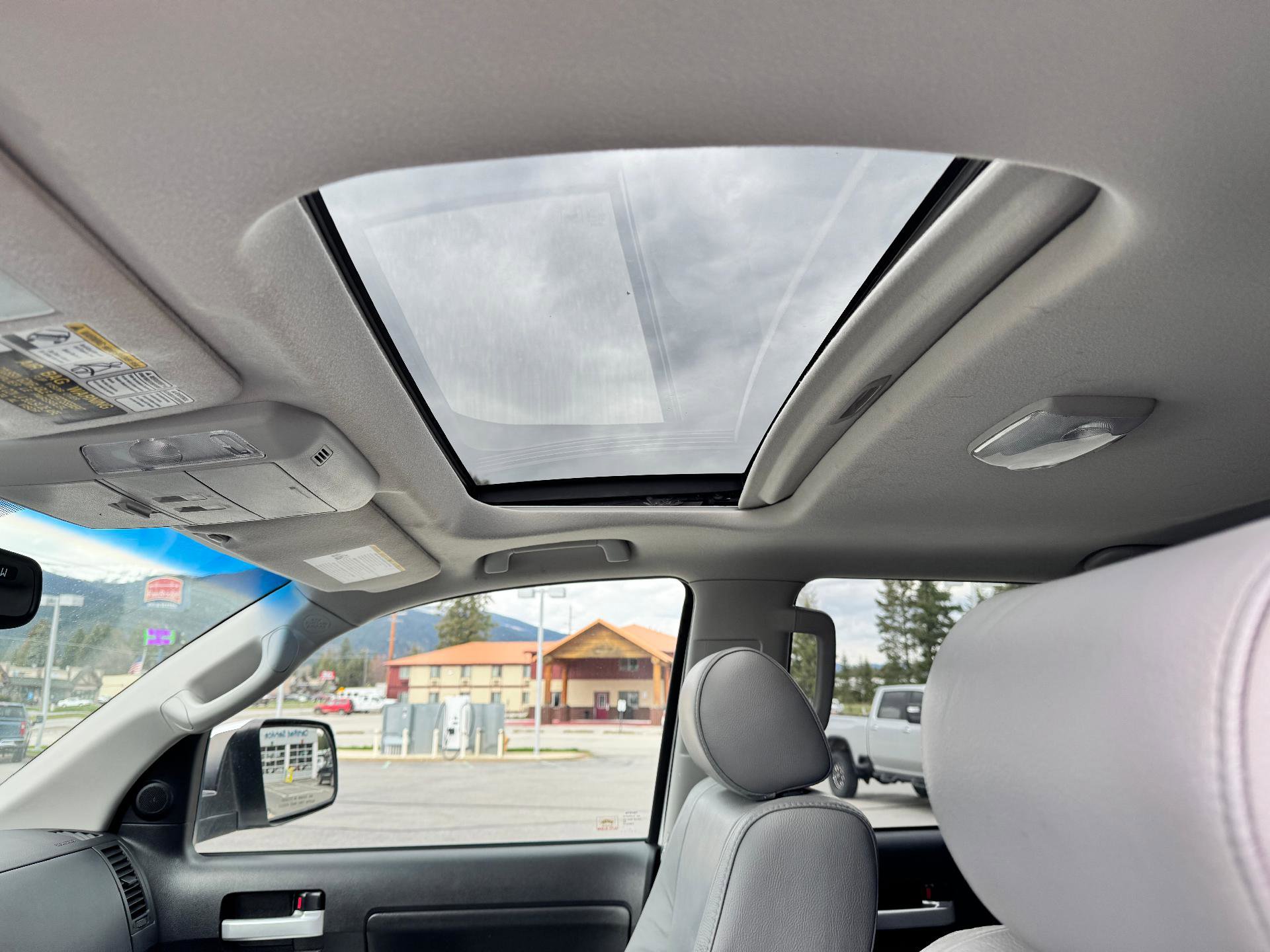 Used 2008 Toyota Tundra Limited AWD/4WD image 35