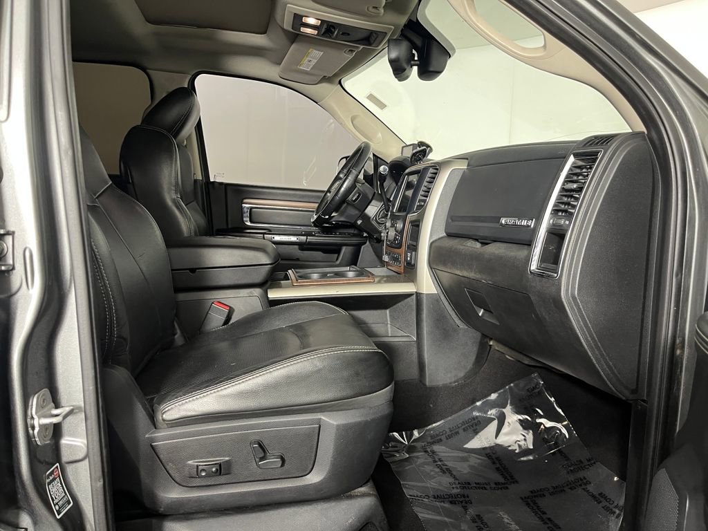 Used 2013 RAM 2500 Laramie w/ Convenience Group image 17